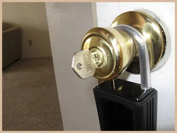 Elite Locksmith Services Lemon Grove, CA 619-210-7033 Elite Locksmith Services Lemon Grove, CA 619-210-7033 - 3-locksmith-key-service